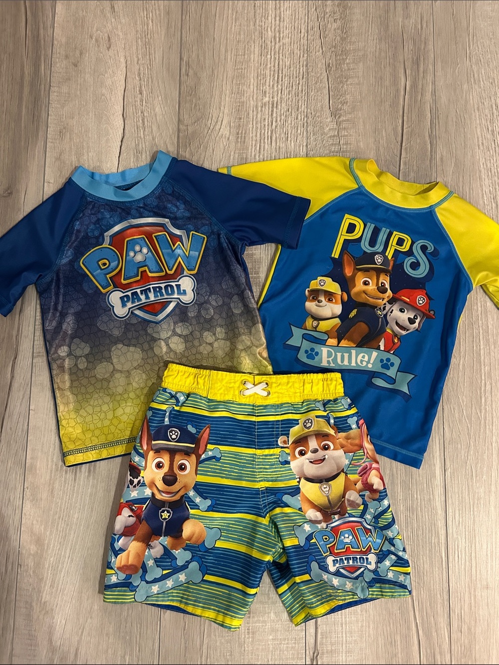 Nickelodeon Paw Patrol Toddler Boy’s 3 Piece Rashguard and Swim Trunks Set Sz 3T